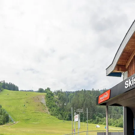 In Near Nassfeld Apartment *