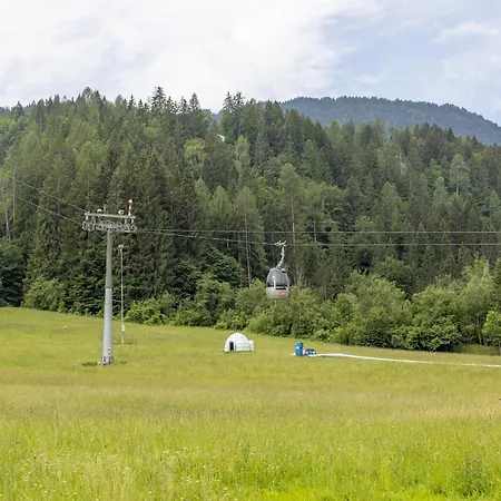 In Near Nassfeld Apartment